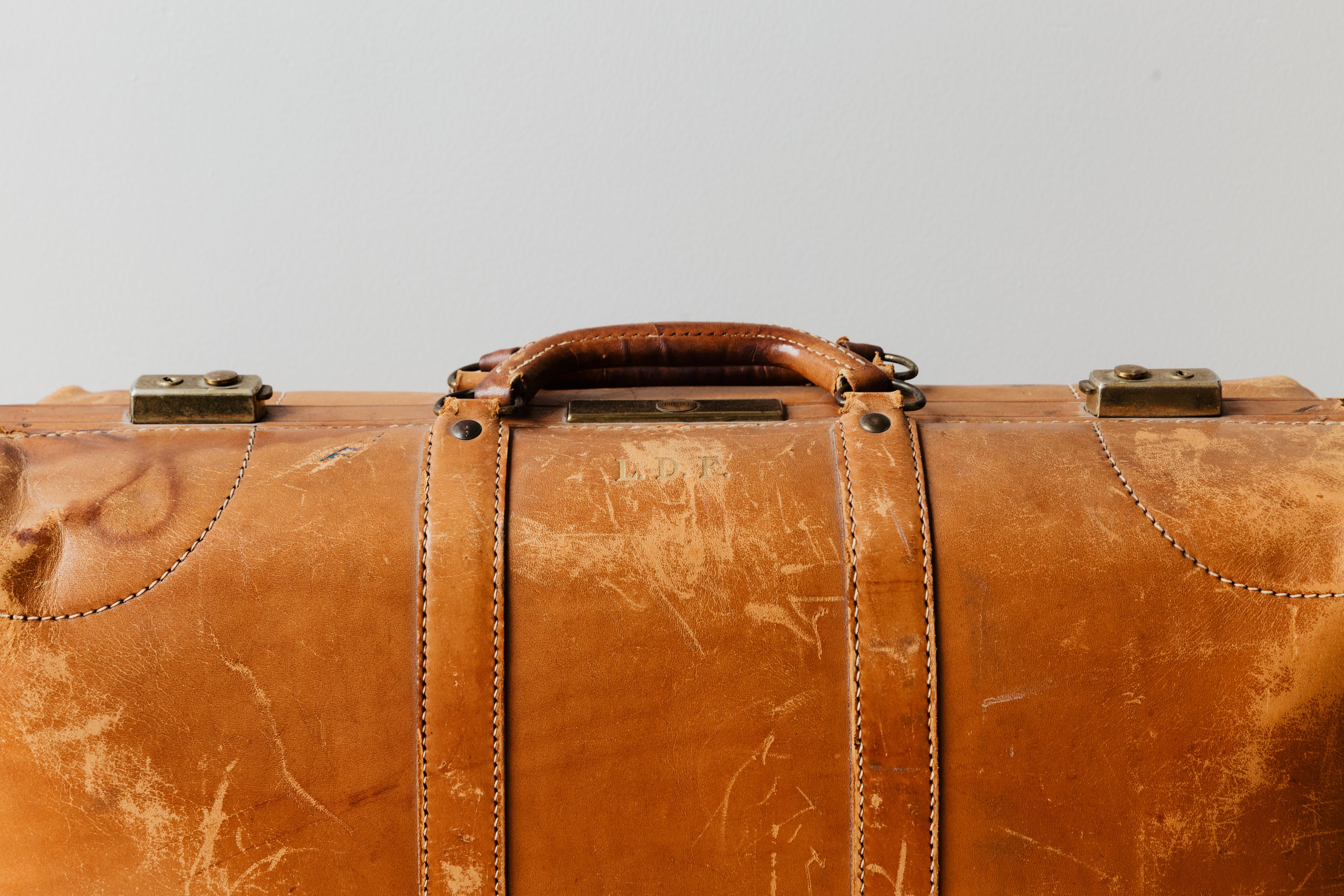 comment entretenir une valise ou sac de voyage en cuir